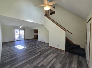 537 Spring Ave, Liberty, MO 64068