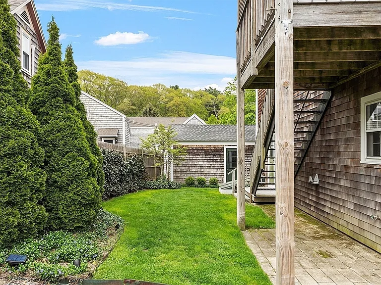 12 Morse Ct #1 — Photo 3