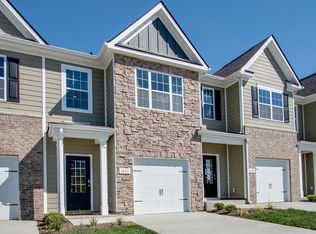 126 Champions Ln, Ashland City, TN 37015