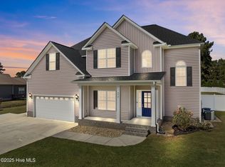 974 Whiskey Ct, Grimesland, NC 27837