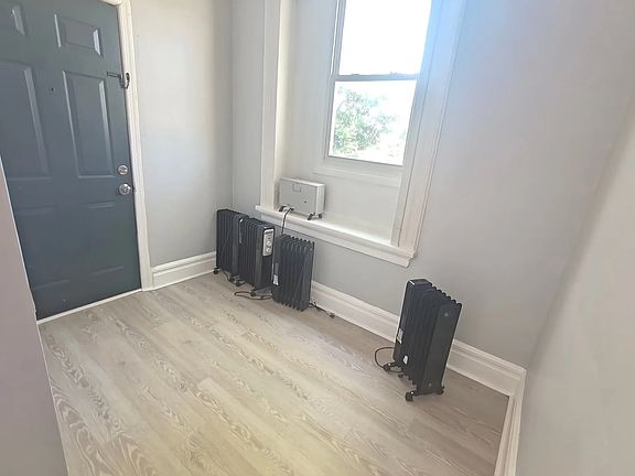 2nd image of 316 Colt St #6