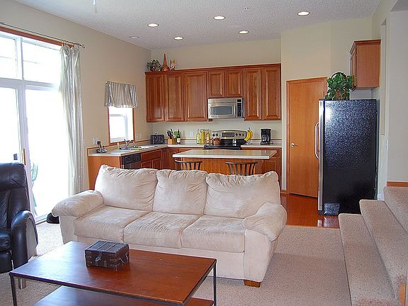 Kitchen / Living Room
