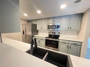 2800 Country Club Rd, Denton, TX 76210