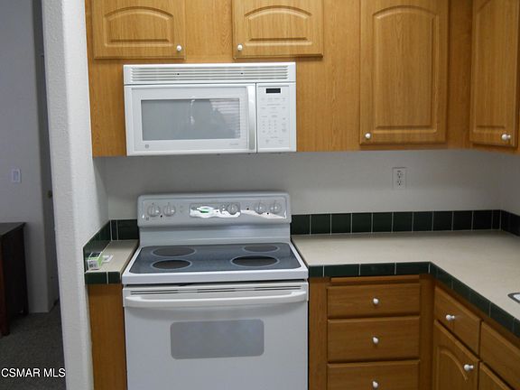 5th image of 222 Madonna Ln