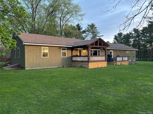 239 Rokeby Road, Red Hook, NY 12571