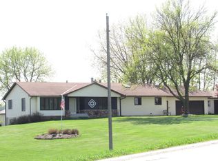 40372 State Highway 44, Mabel, MN 55954