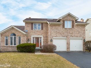 1115 Thousand Oaks Dr, Bartlett, IL 60103