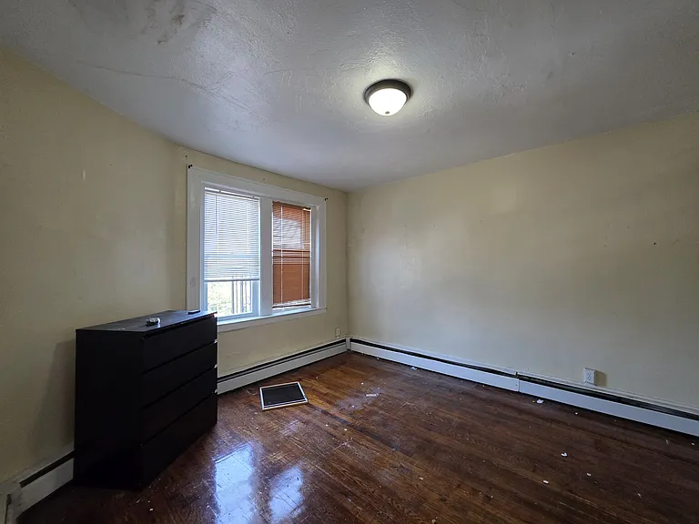 701 Howard Ave #4B — Photo 7