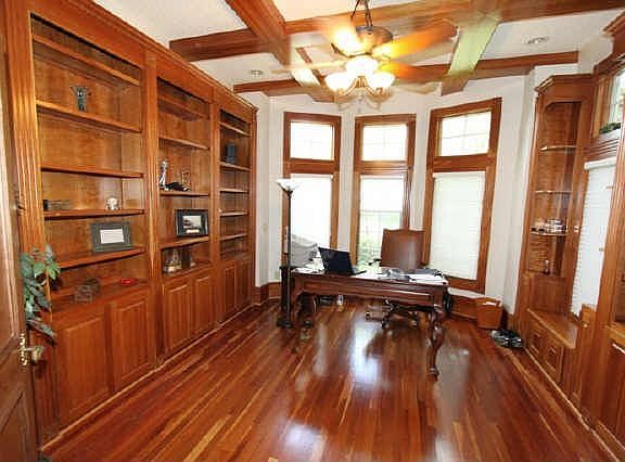 4th image of 4009 Brooks Ct
