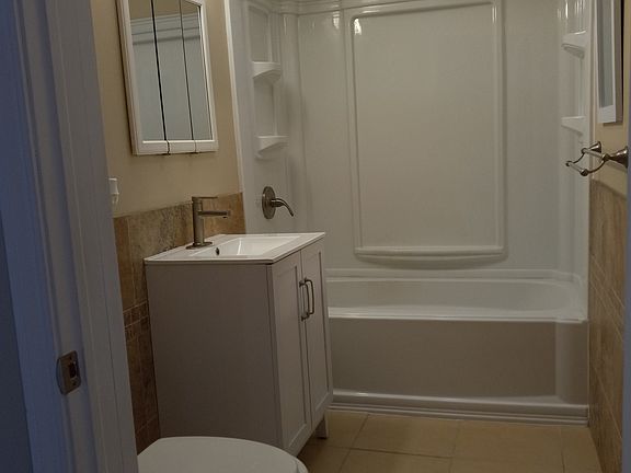 3rd image of 15 Factory St #7