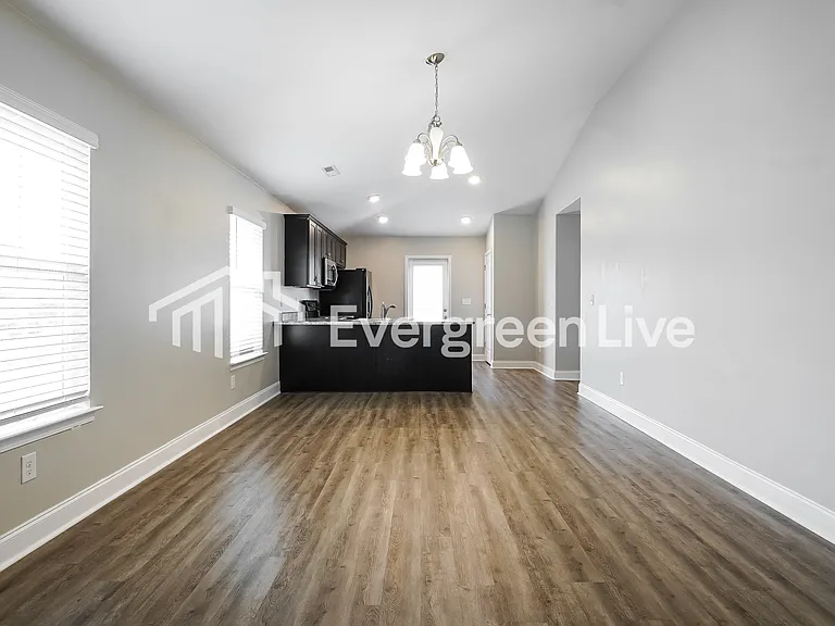 3008 Village Ridge Dr — Photo 5