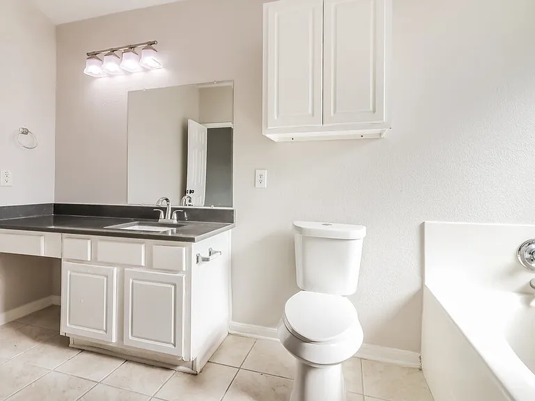 6227 Channelbrook Ln — Photo 13