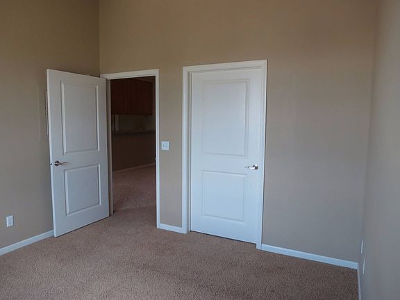 4th image of 6350 Coachlight Dr Unit 2308