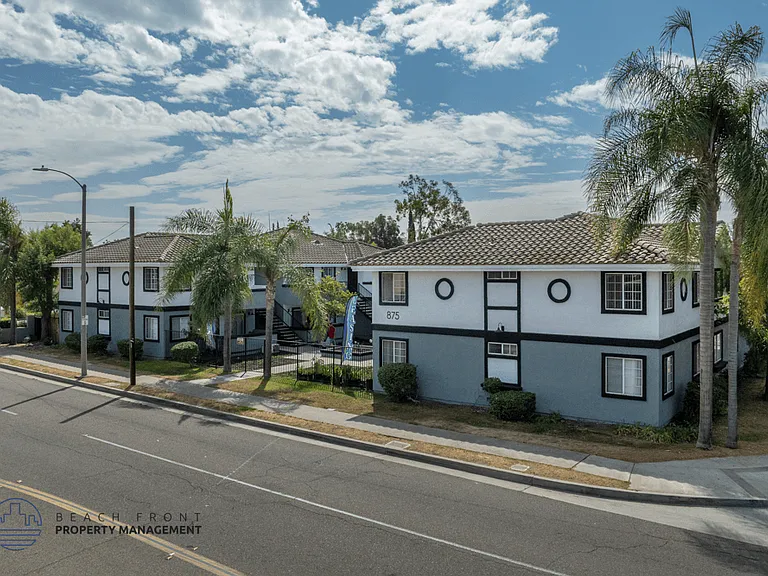 875 N. Olive St. — Photo 7