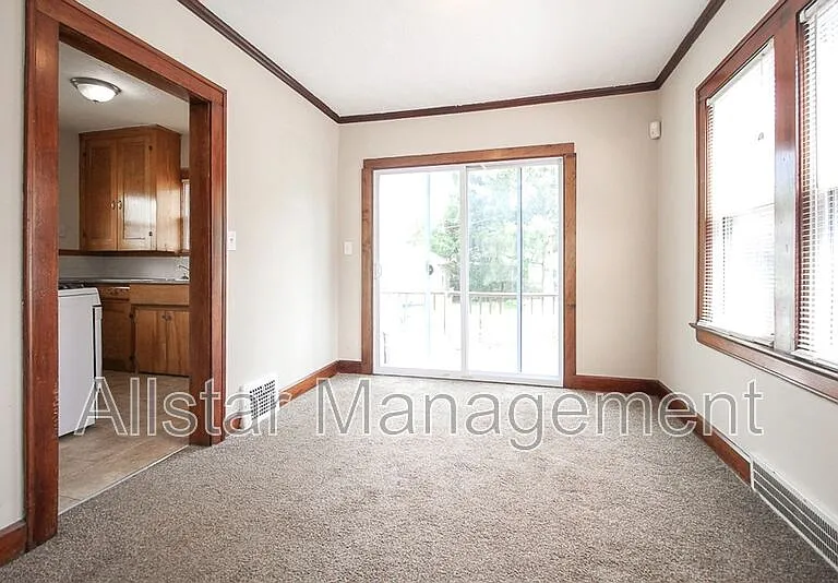 14210 Athens Ave — Photo 18