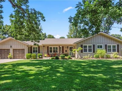 4218 W 98th St, Overland Park, KS, 66207