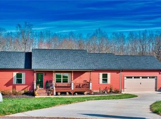 348 Laurel Ridge Dr, Lincolnton, NC 28092