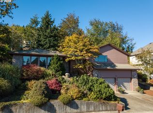 303 SE 15th St, Gresham, OR