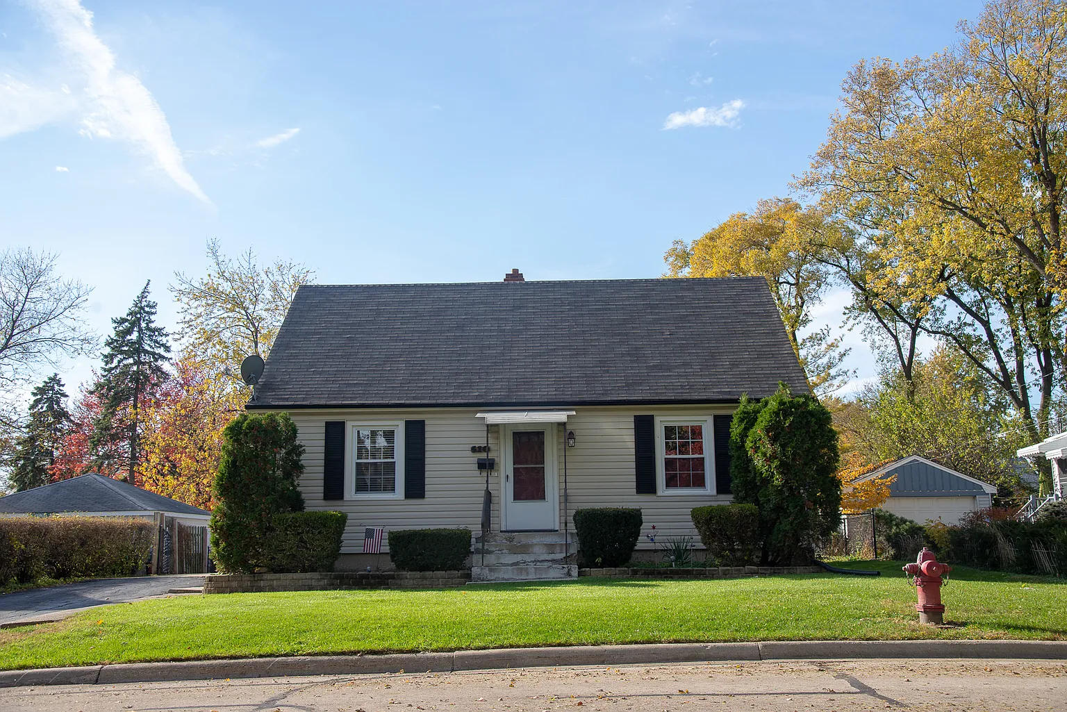 510 N Chatham Ave photo 1