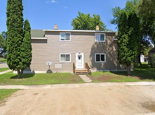 126 3rd Ave S #3, Wahpeton, ND 58075