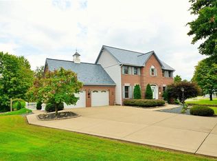 117 Woodmont Dr, Monaca, PA 15061