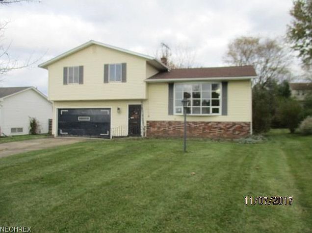 1st image of 7215 Lynbrook Dr