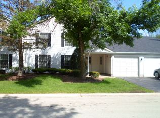 2124 Lancaster Cir APT 101-B, Naperville, IL 60565