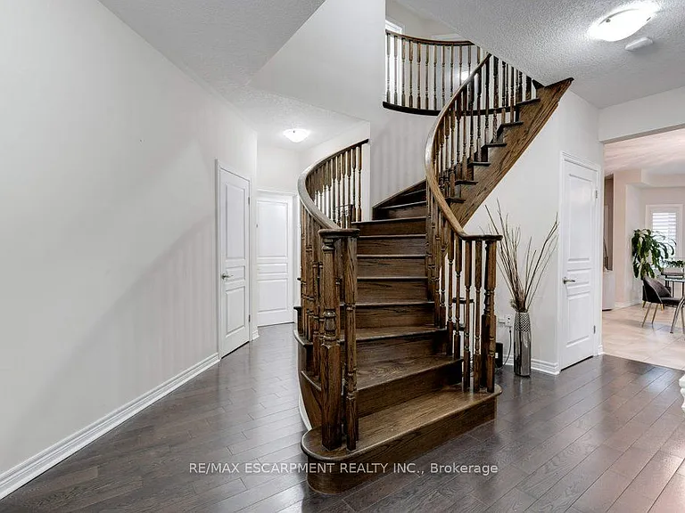 85 Showcase Dr #MAIN — Photo 15