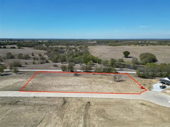 230 Red Bird Ln, Bells, TX 75414