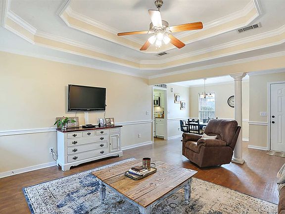 4th image of 549 Eaglewood Dr
