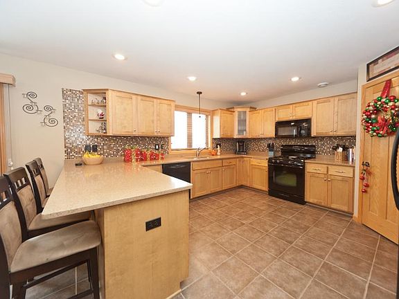 5th image of 1411 8th Street Ct SE