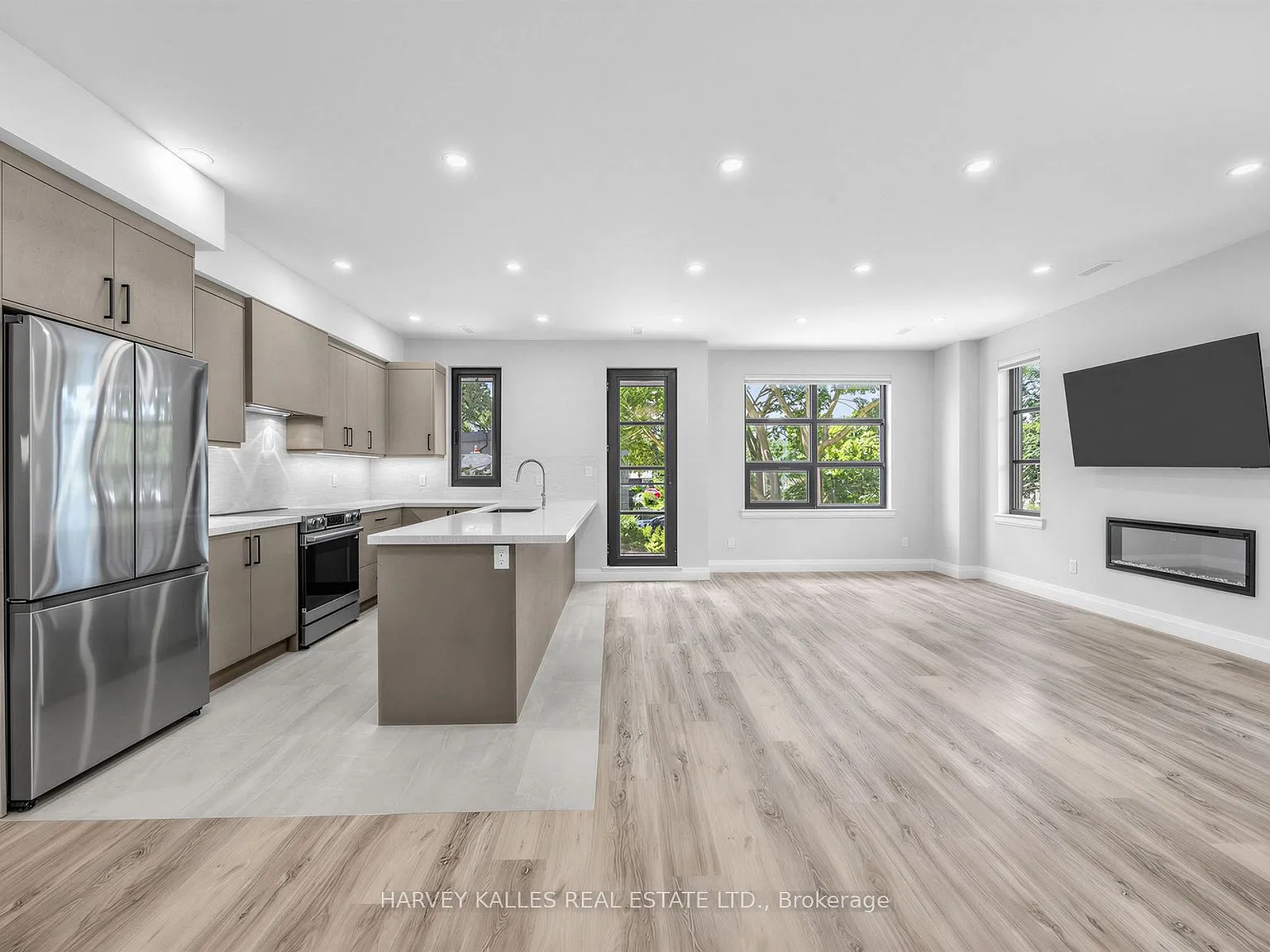 2 bed, $3,250 — Photo 2