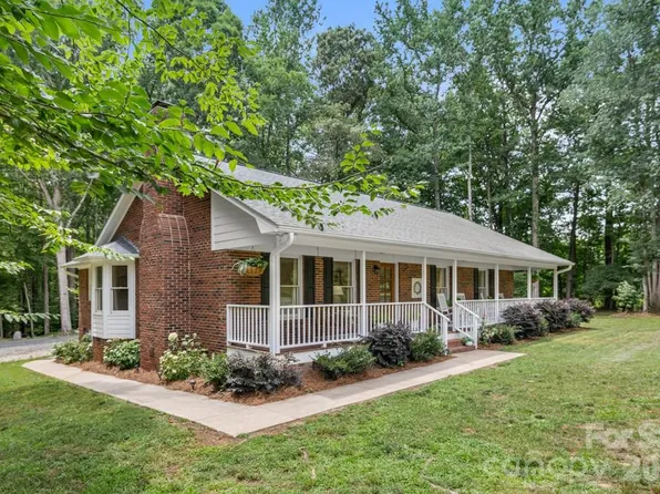2482 Waxhaw Indian Trail Rd S, Waxhaw, NC 28173