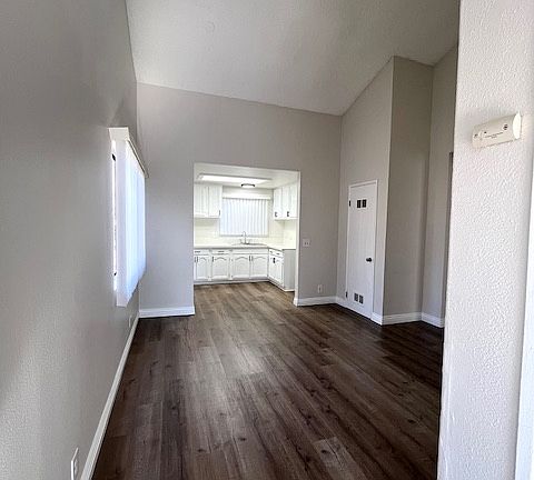 5th image of 1024 Hoffman Ave APT C