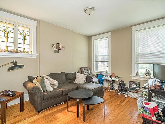 5th image of 615 Loughborough Ave #1B