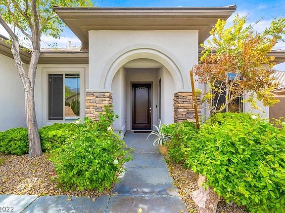 3rd image of 15 Levan Hills Trl