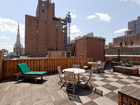 4th image of 43 E 10th St APT 4C