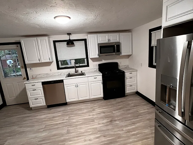 46 Grove St #1A — Photo 1