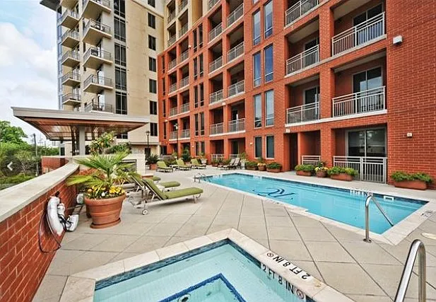 701 Royal Ct #610 — Photo 19