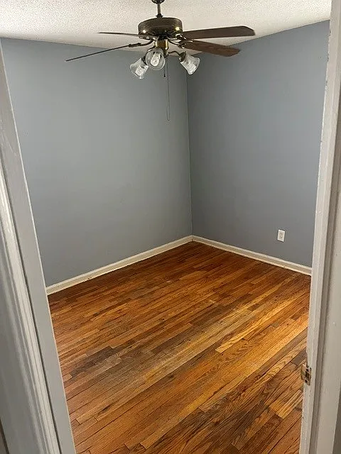 3 bed, 1100 sqft, $1,600 — Photo 2