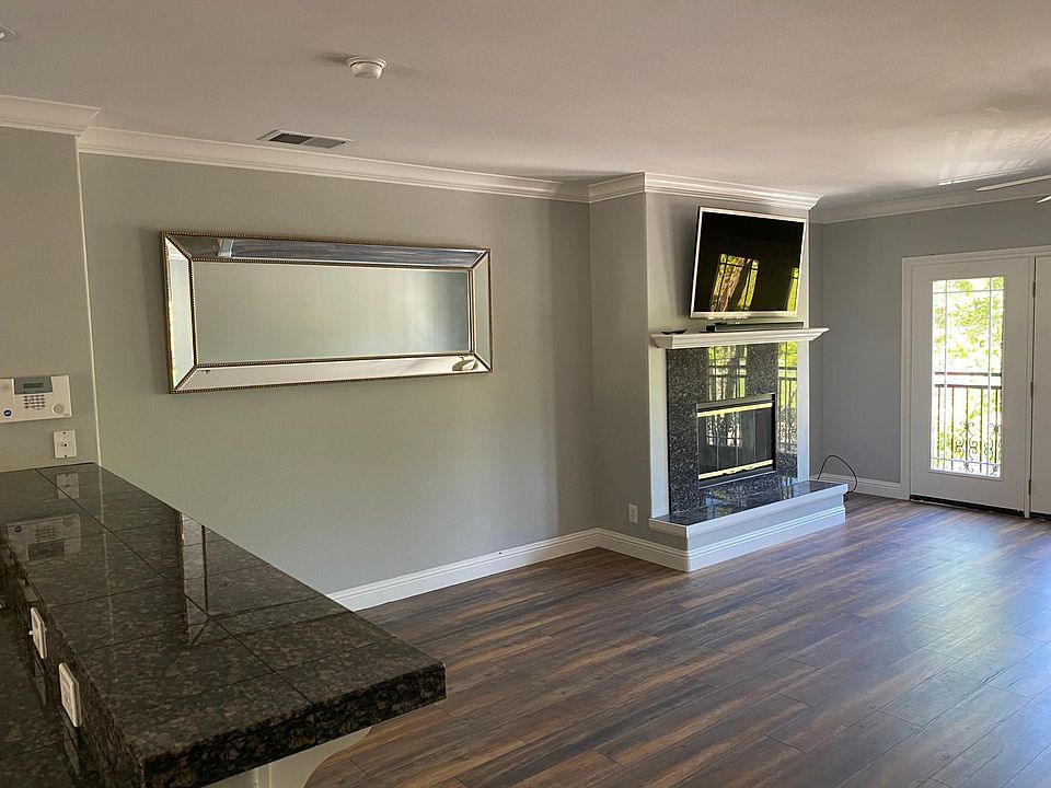 Living room with gas fireplace