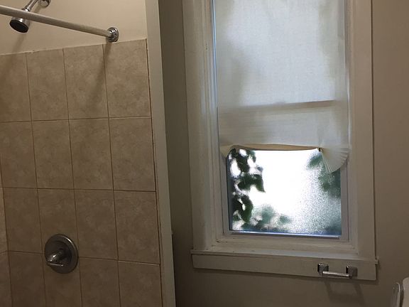 5th image of 5025 Haverford Ave #3
