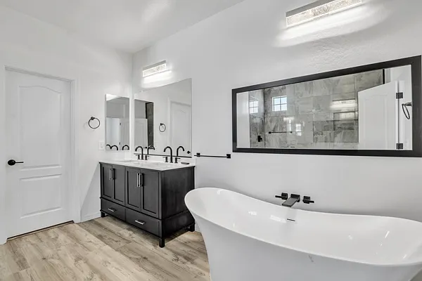 9807 E Axle Ave — Photo 10