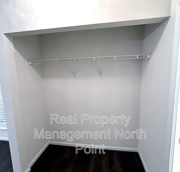 3513 Essex Ave — Photo 18