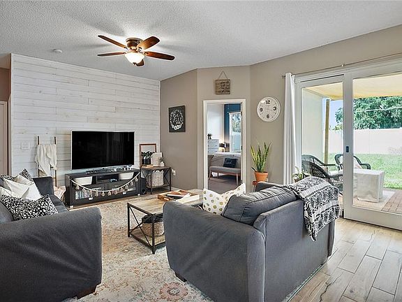 4th image of 209 Bluff Pass Dr