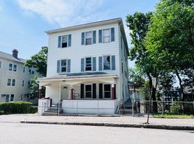 14 Gage St