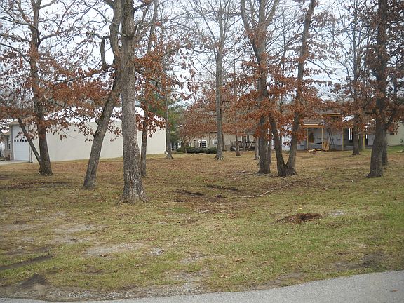 5th image of The Gardens Dr