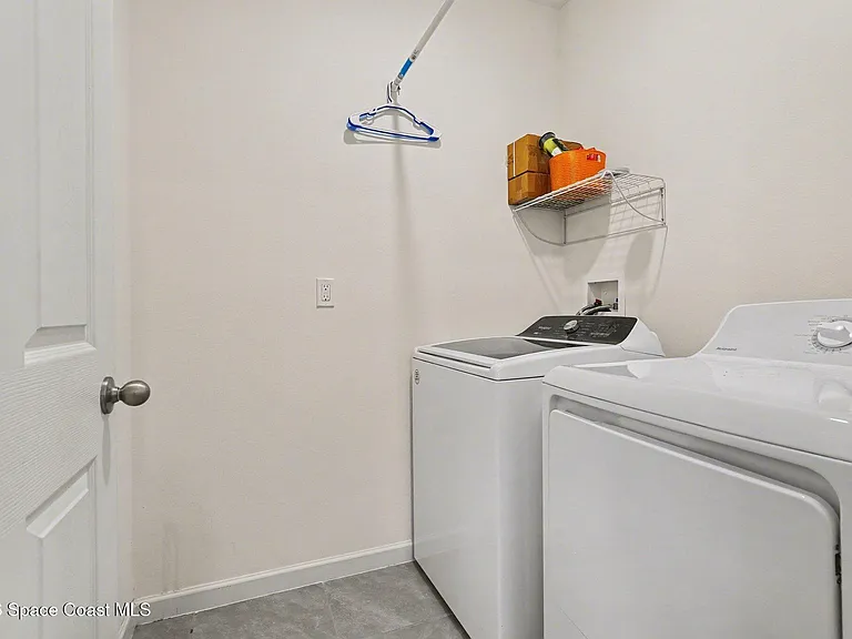 1563 Leeward Ave SE — Photo 23