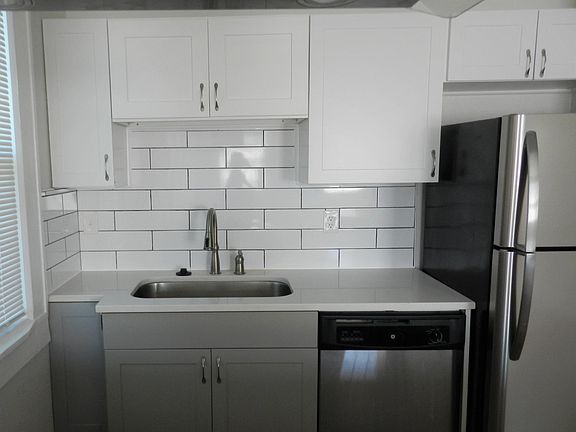 2nd image of 360 13th Ave NE #26