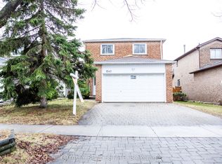 1540 Marshcourt Dr, Pickering, ON L1V 6C6